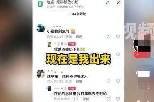 六台记者：巴萨董事会致电哈维，要求将莱万等球员加入欧冠名单