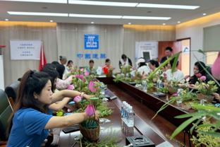 文班亚马：比赛一开始并非在防守端出问题 我们有点慢且打得很乱